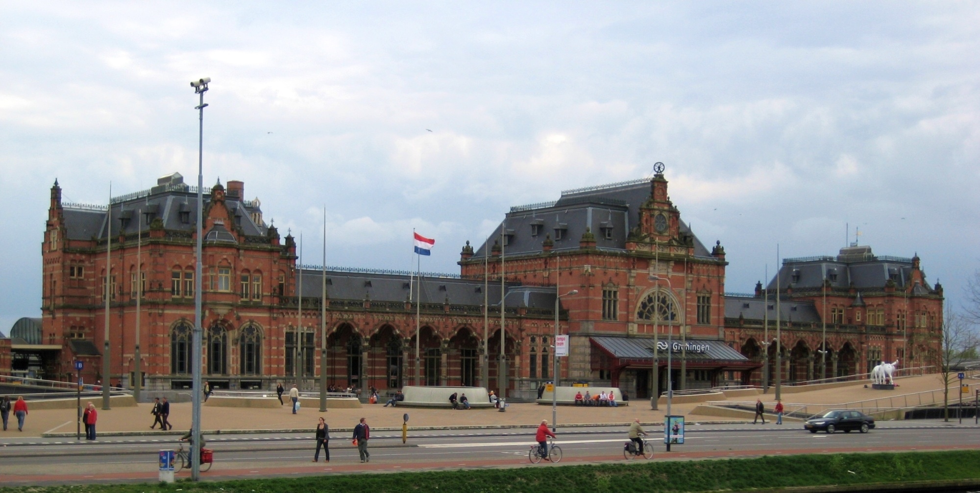 Stationsgebied Groningen flink op de schop