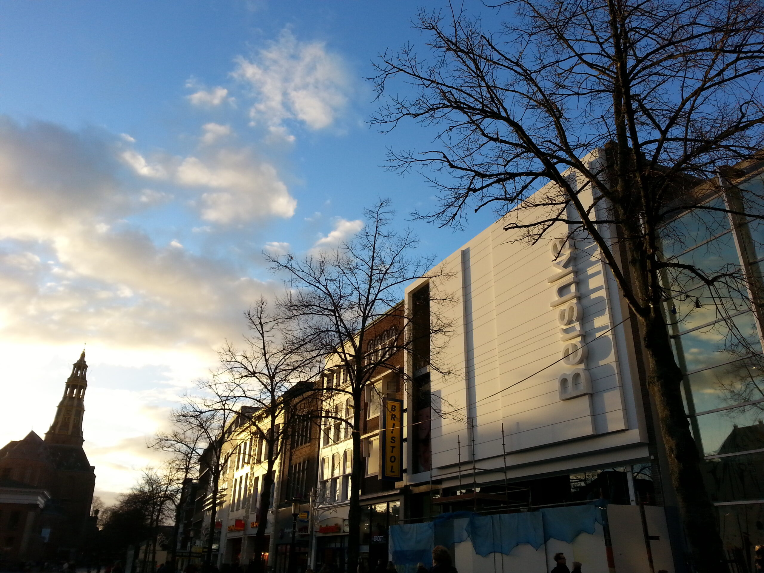 Grote kledingzaak Bershka vestigt aan Vismarkt in Groningen