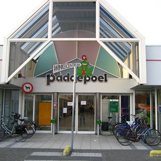 Winkelcentrum Paddepoel in Groningen ontruimd na brand