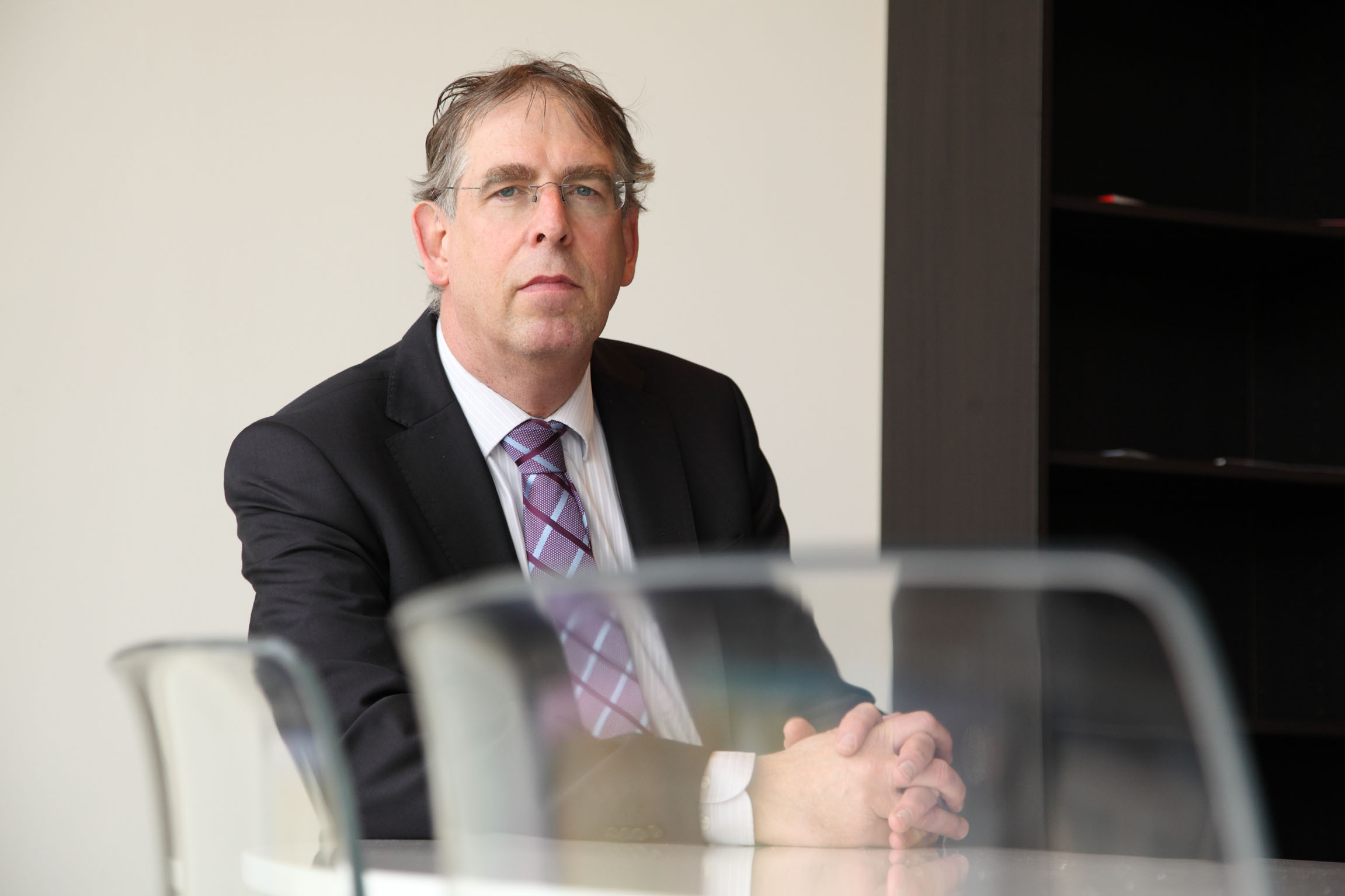 Column: “De werkgever sterft uit. Mensen in loondienst nemen bijna ondoenlijk!’’