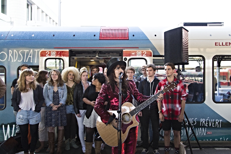 Ellen ten Damme geeft startsein voor eigen trein