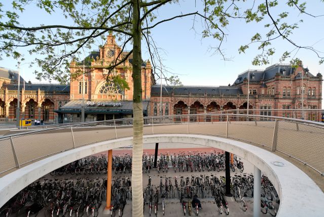 ‘Stadsbalkon voor Hoofdstation moet worden gesloopt’