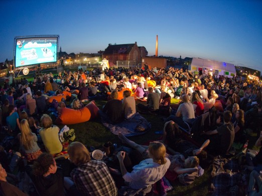Openluchtbioscoop van start met vertoning op Grote Markt