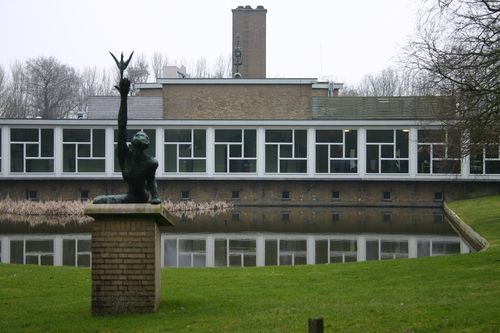 Rouwstoeten crematorium Groningen gehinderd door studenten