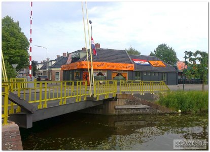 Bedum vandaag bijna net zo bekend als Amsterdam: Arjen Robben wereldster