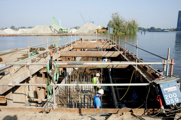 En zό werkt Groningen aan de langste brug van Noord - Nederland !