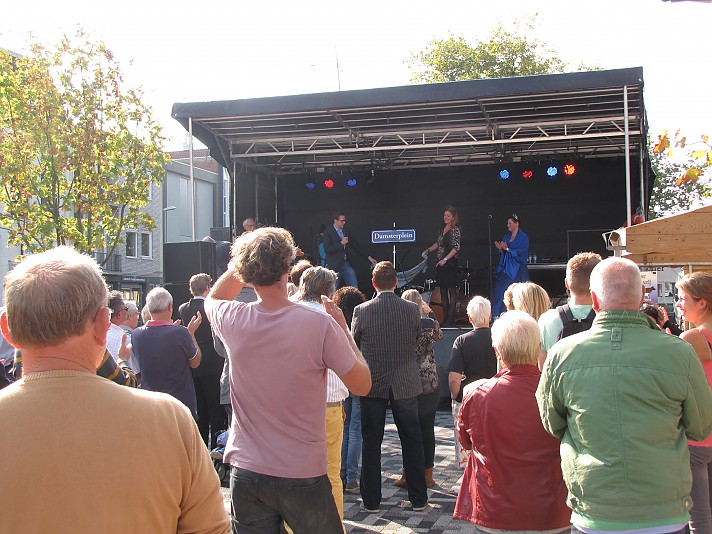 Damsterplein officieel geopend door wethouder Paul de Rook