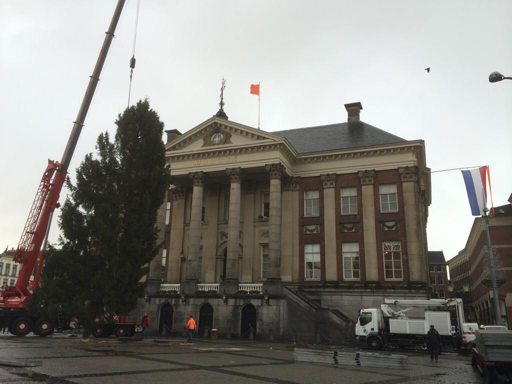 Waar staat de grootste kerstboom van Groningen?