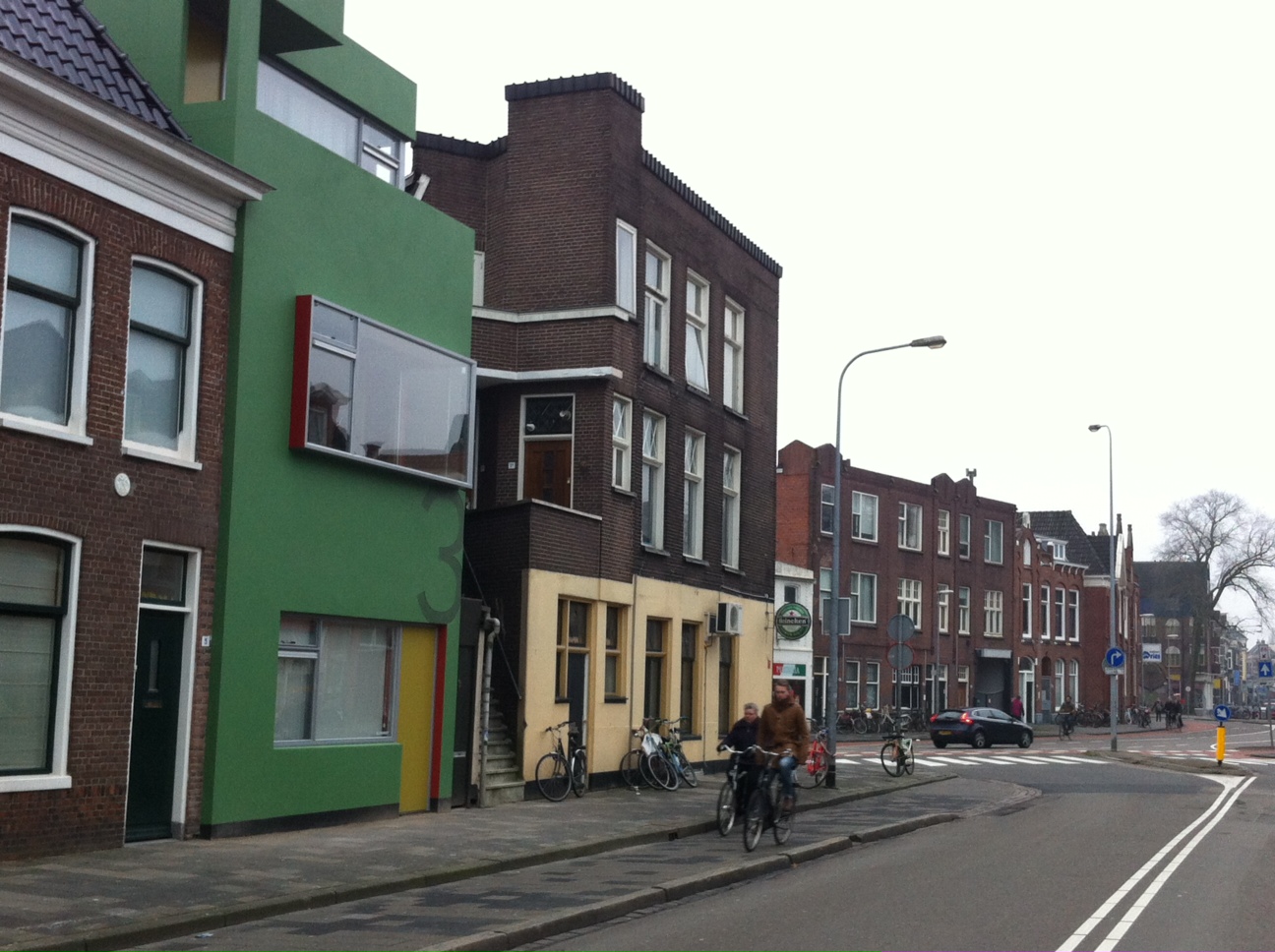 Het huis in de richting van de binnenstad