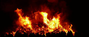 Man weggeblazen bij aansteken van paasvuur