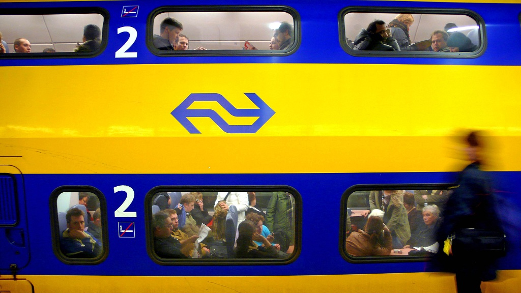 Werkzaamheden na treinongeval bij Hooghalen lopen uit; maandag nog geen treinen tussen Assen en Hoogeveen