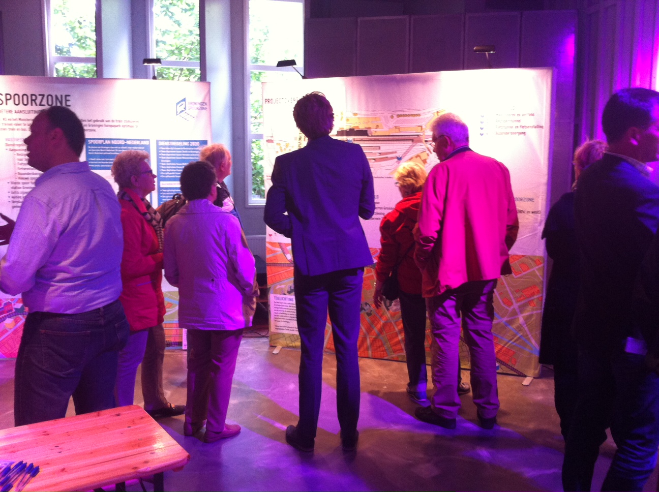 Wat te doen met oude gebouw van Post NL? Drukte op Informatiemarkt in De Puddingfabriek