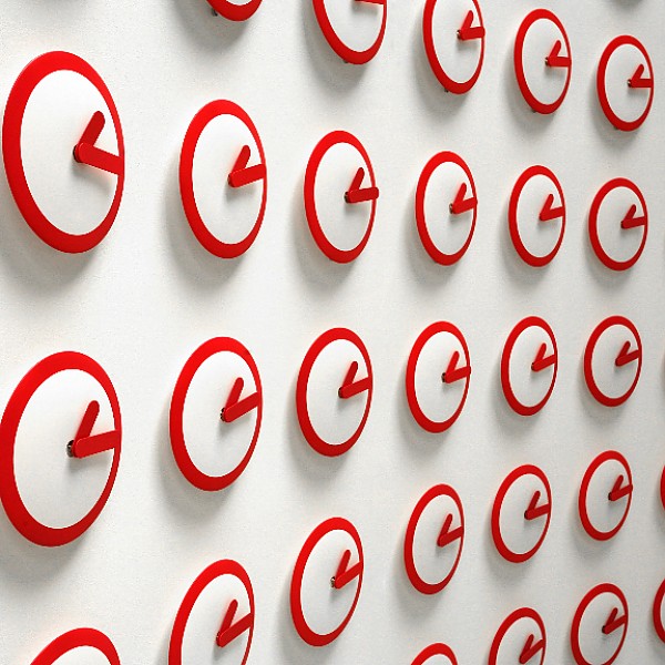 Aardbevingsmonument in Groningen; Kunstenaar verkoopt "Bevingsklokken":  VIDEO OP GIC