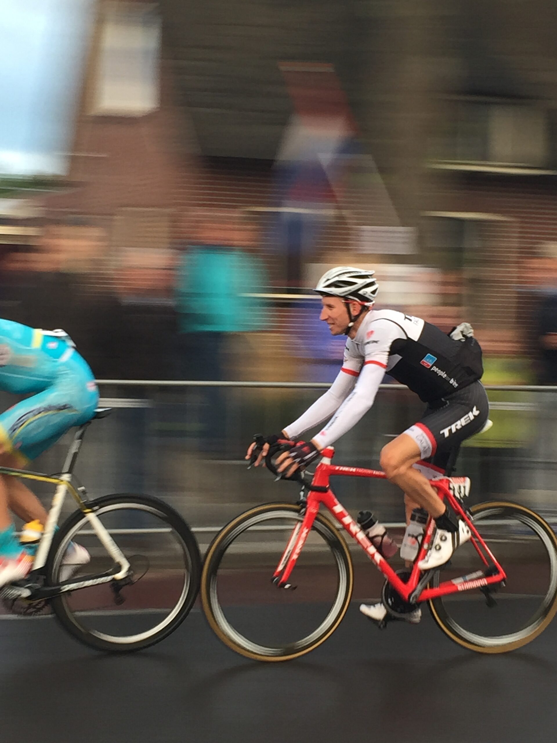 Bauke Mollema derde in Surhuisterveen; Peter Sagan sterkste in de sprint