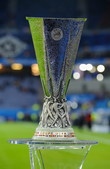 UEFA Europa League Cup al in Groningen; woensdagmiddag fotomoment voor fans