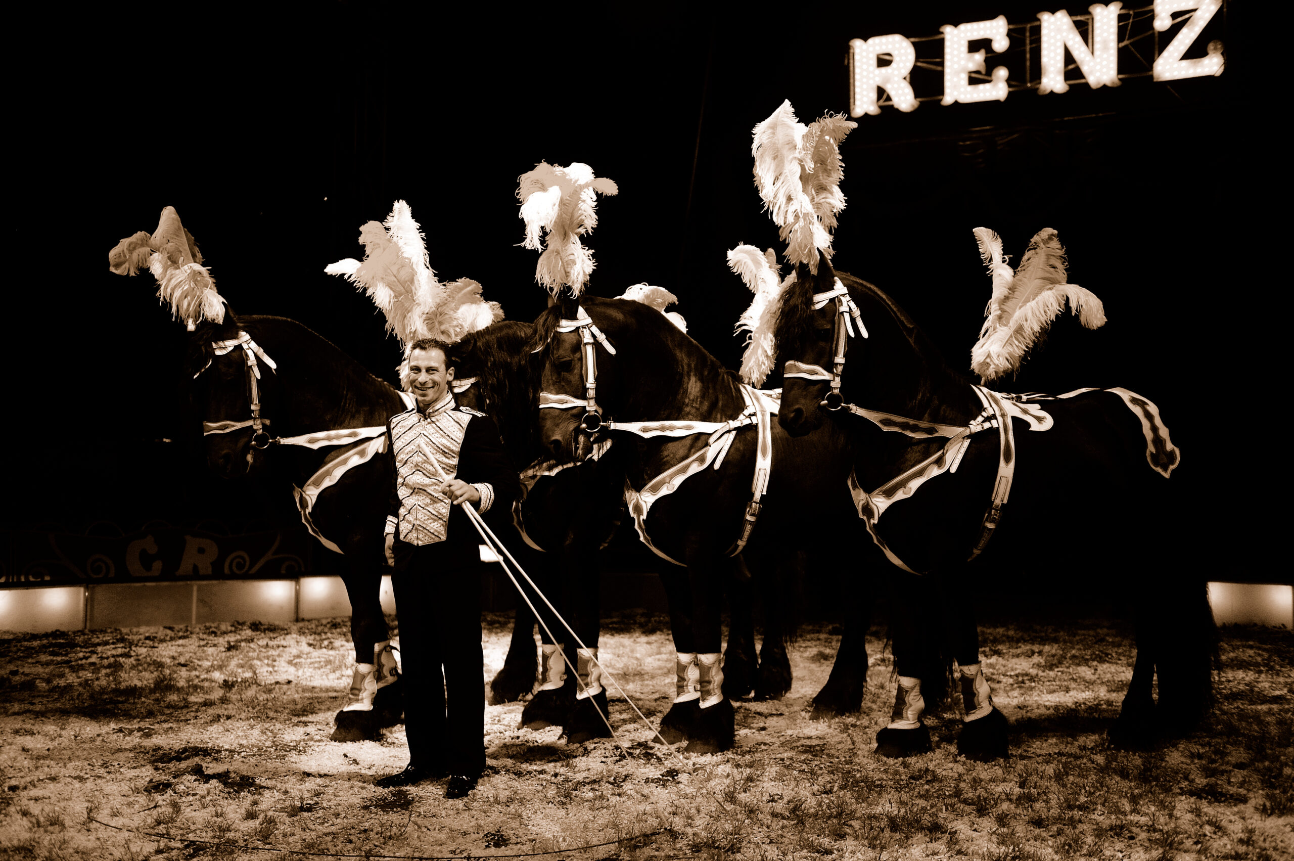 Circus Renz blijft een week langer op Suikerunieterrein Groningen