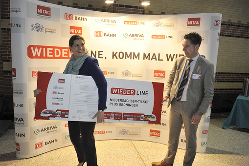 Groningers kunnen op Hoofdstation voortaan Niedersachsen-Ticket pluskaartjes kopen