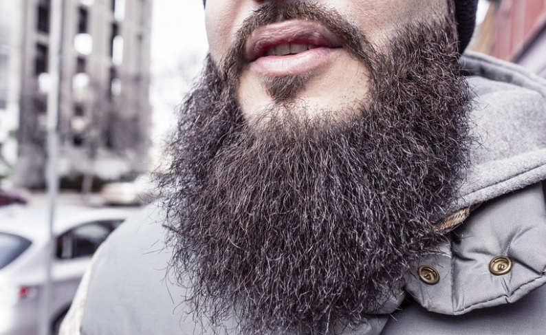 Hippe baarden en snorren niet aan Groningse mannen besteed