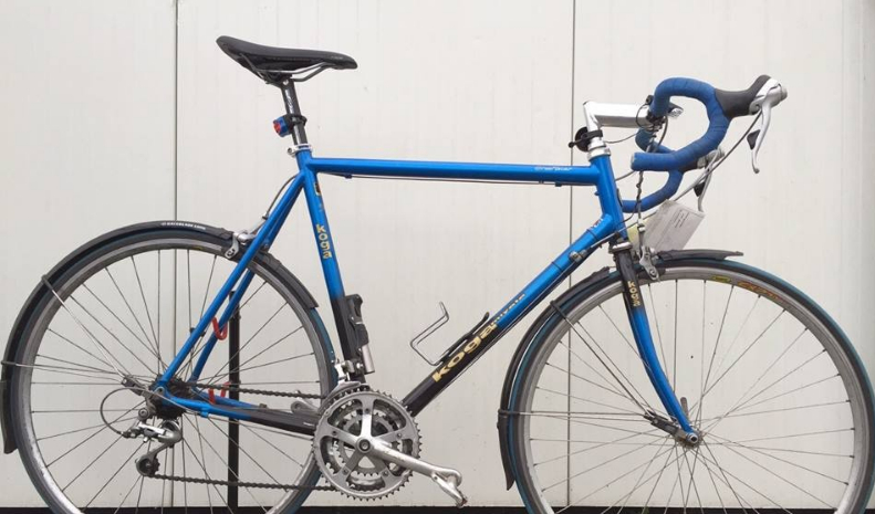 Fietsenzaak 'past' al jaar op racefiets: eigenaar gezocht!