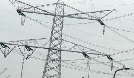 Treinen naar Groningen uitgevallen; ijzel en dansende lijnen