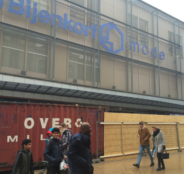Bijenkorf in Groningen voorgoed voorbij; Herestraat biedt droevige aanblik