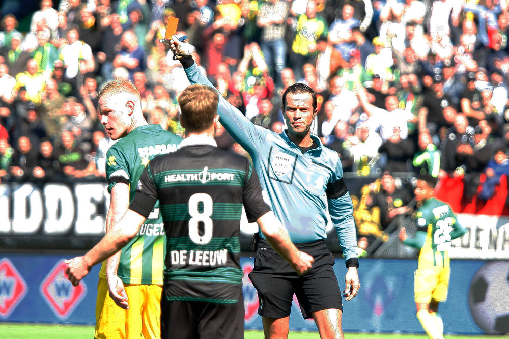 Michael de Leeuw toch niet geschorst voor ‘kopstoot’