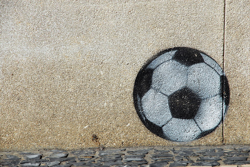 Straatvoetballertjes strijden op Grote Markt om Gronings kampioenschap