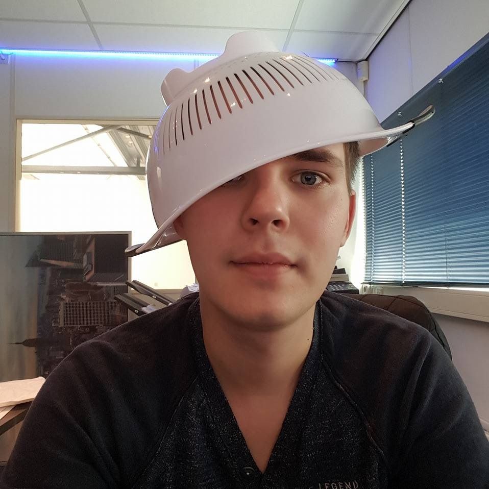 Pastafari’s mogen niet met vergiet op foto van ID-kaart