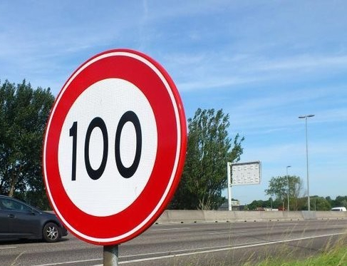 Snelheid op A28 richting Julianaplein eerder omlaag naar 70 km/uur