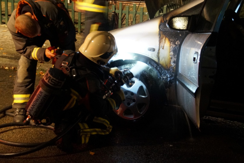 Auto in brand gestoken in Selwerd
