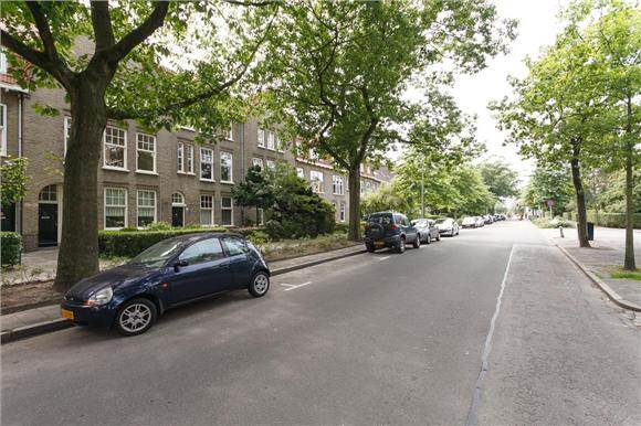 Ruim 200 leerlingen lopen voor feestelijke afronding verkeersmaatregelenplan in Helpman