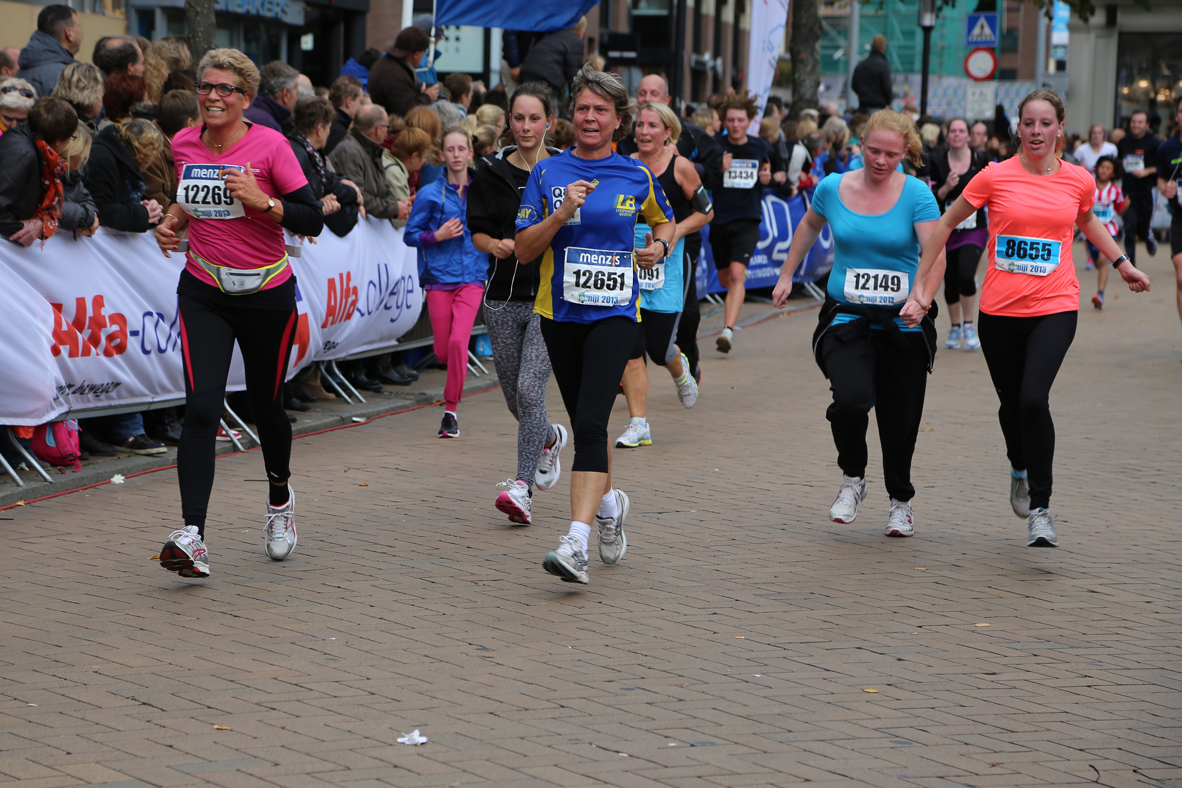 Verbetering parcoursrecord 4 Mijl ver weg; Viola Kibiwot wint voor vijfde keer bij de vrouwen