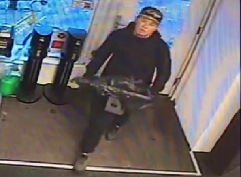 Politie verspreidt beelden van Groningse inbreker