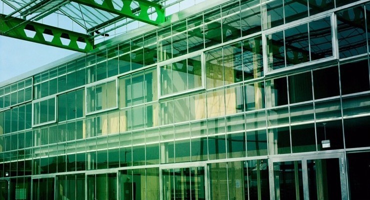 Gronings bedrijf gaat duizend zonnepanelen plaatsen op dak van EnTranCe