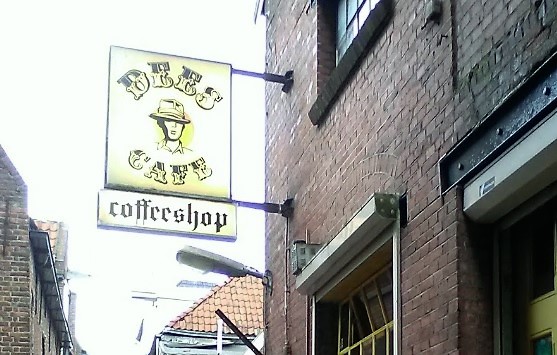 Jonge Democraten roepen Dees uit tot beste coffeeshop van Stad