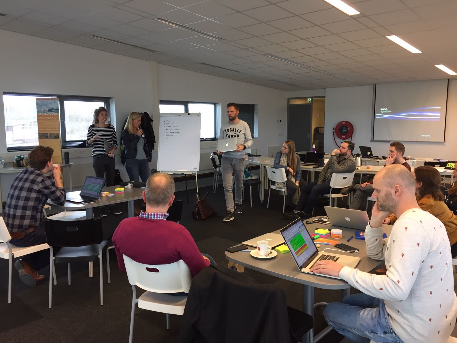 Hackathon levert Groningen Airport Eelde online-platform op