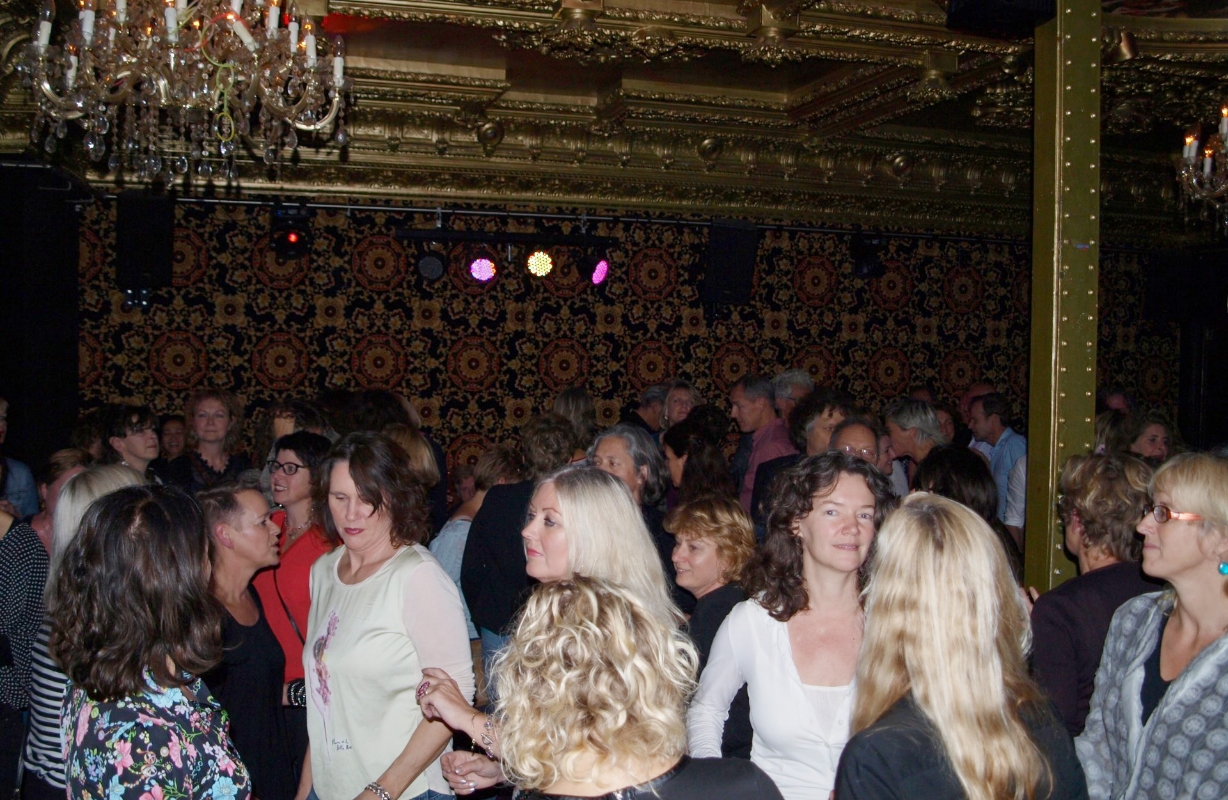 Dansfeest voor liefhebbers van muziek vanaf de jaren 60 tot nu: 050 danst