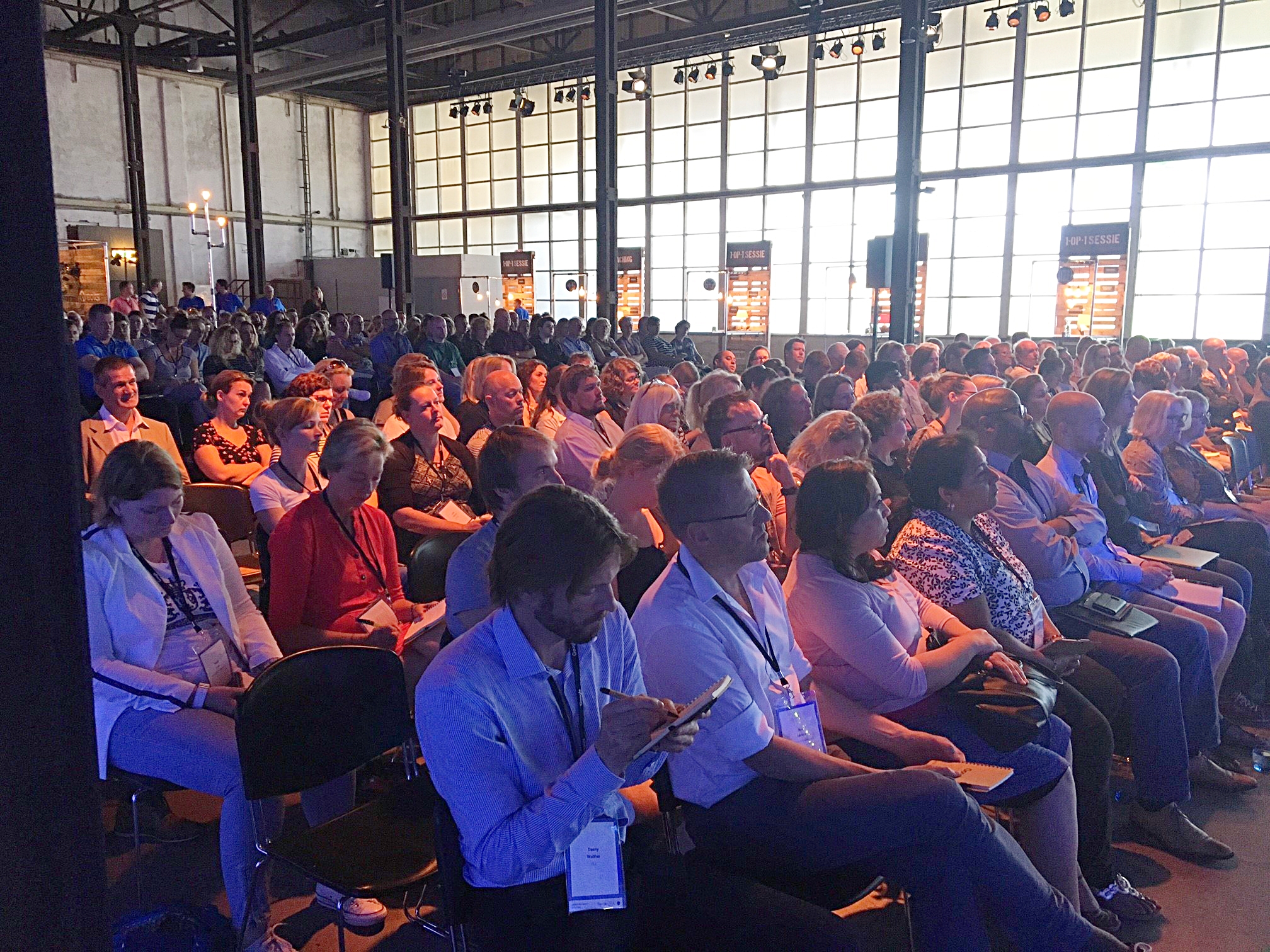 Drukte bij Google’s Digitale Werkplaats in Suikerfabriek