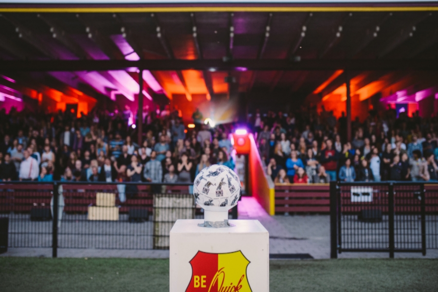 Kino Klandestino trekt honderden mensen naar Stadion Esserberg