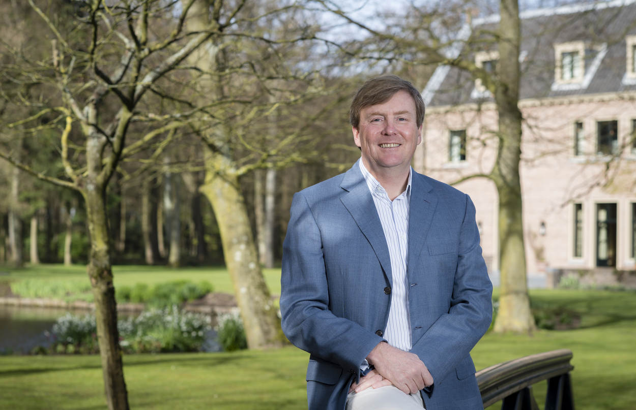 Koning Willem-Alexander opent nieuwe ziekenhuis in Scheemda