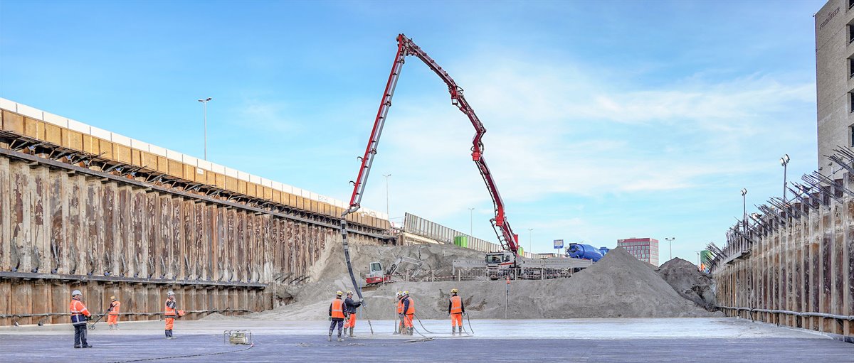 Hereweg in Herstvakantie tien dagen afgesloten bij onderdoorgang viaduct zuidelijke ringweg
