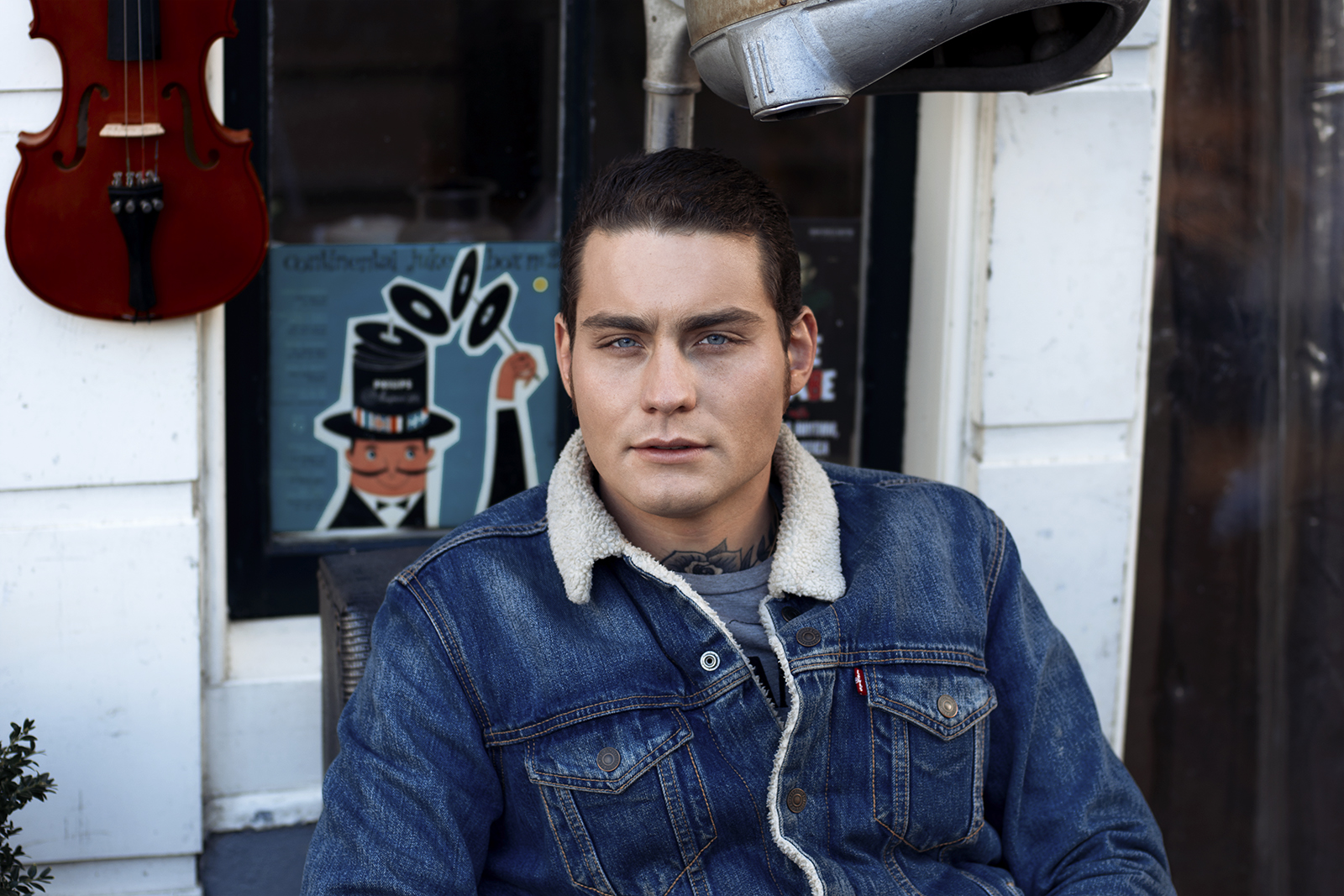 Win 2 kaarten voor het uitverkochte concert van Douwe Bob