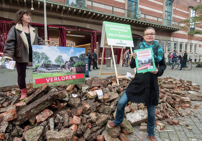 Groningse ‘puinhoop’ gestort bij ministerie in Den Haag
