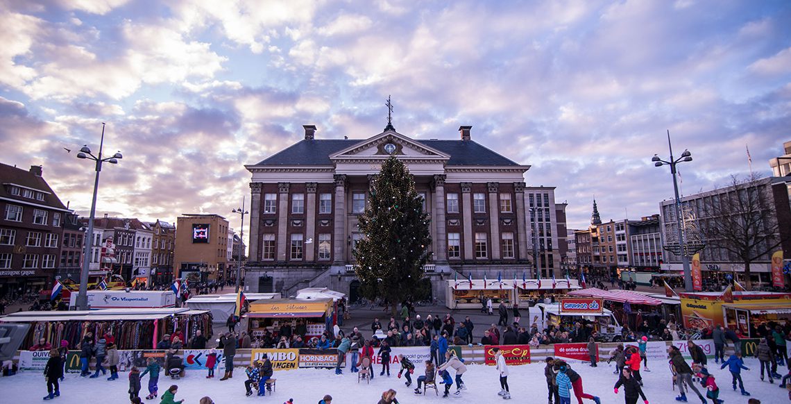 IJsbaan Grote Markt wordt ‘IJspaleis’