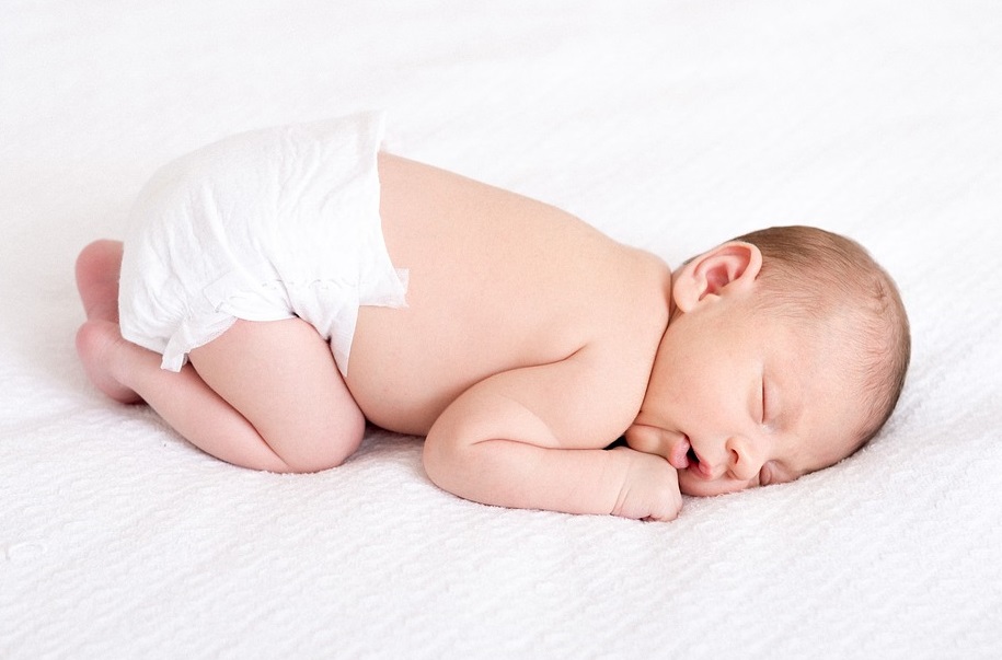 Verpleegkundige Martini Ziekenhuis knipt per ongeluk vingertopje baby af