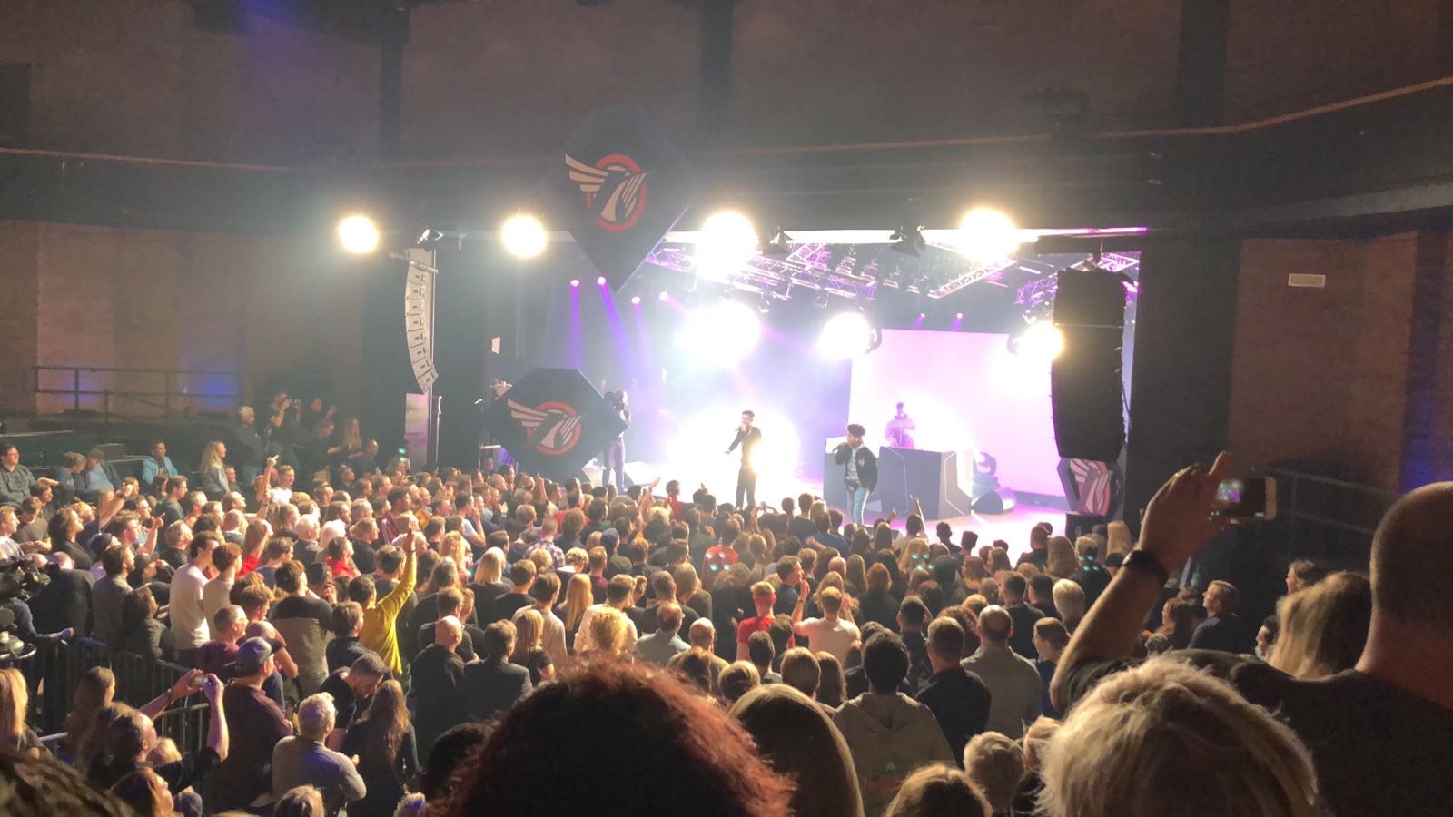 Boef in Oosterpoort: geen bier maar gejuich