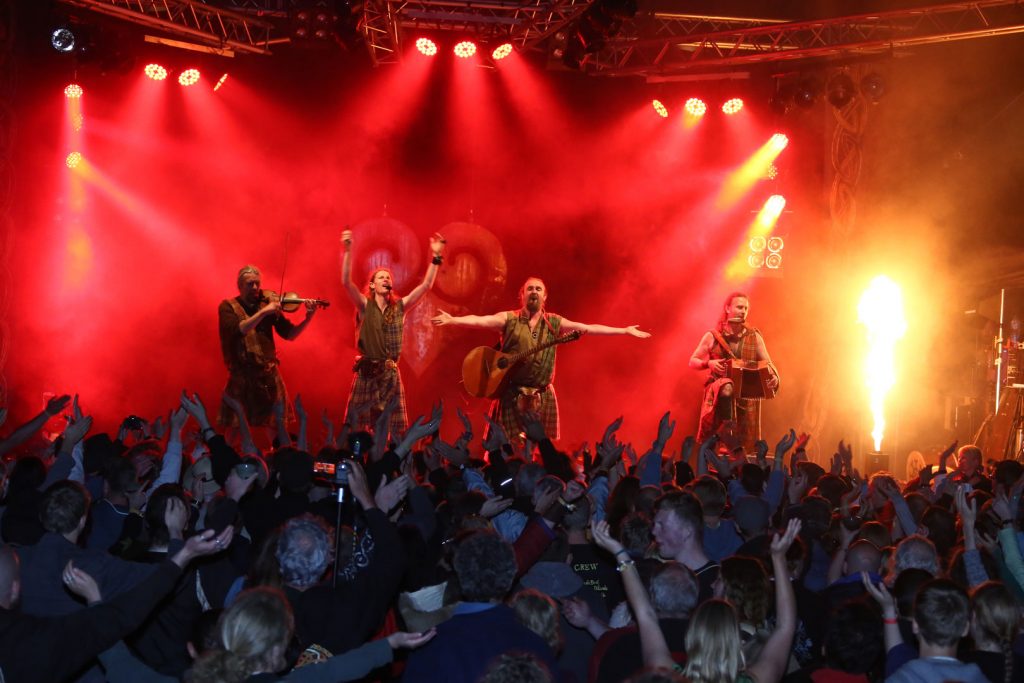 Folkmuziek van Rapalje in Stadskanaal, Delfzijl en Groningen