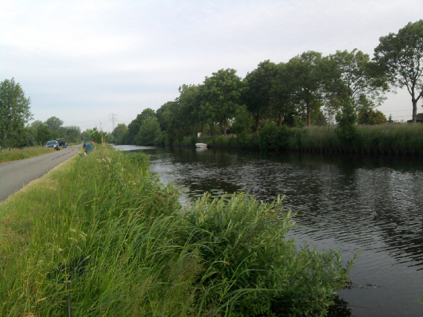 Groninger (59) met fiets te water en overleden