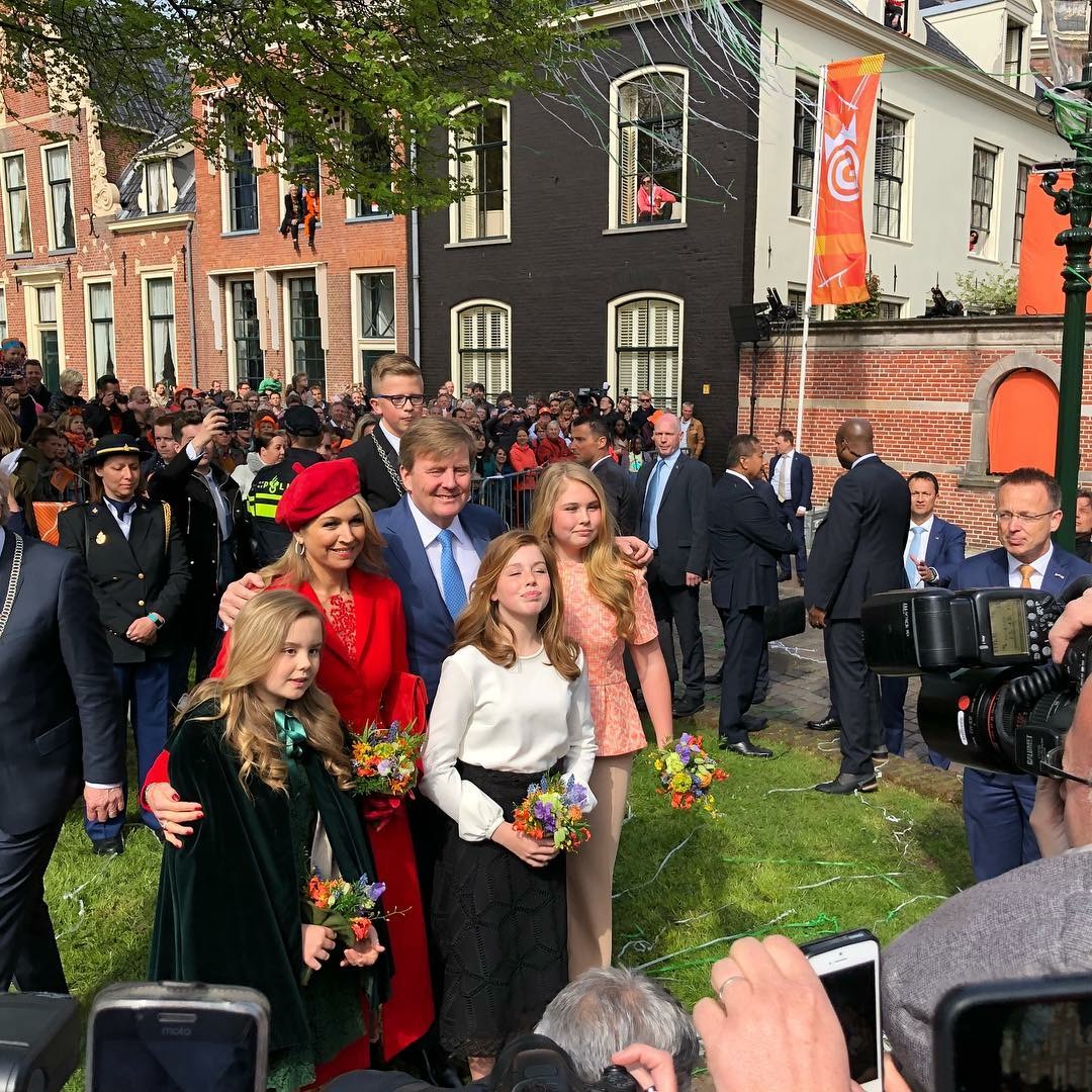 Koning Willem-Alexander opent Ploeg-tentoonstelling
