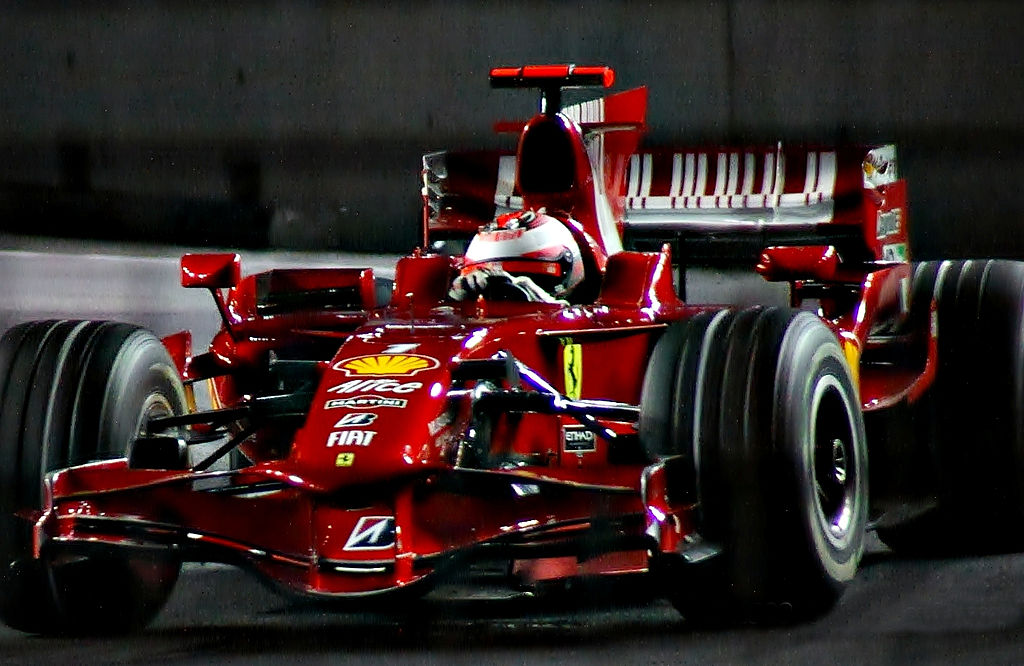 Kijk de Grand Prix van Bahrein bij Kartracing & Bowling Groningen
